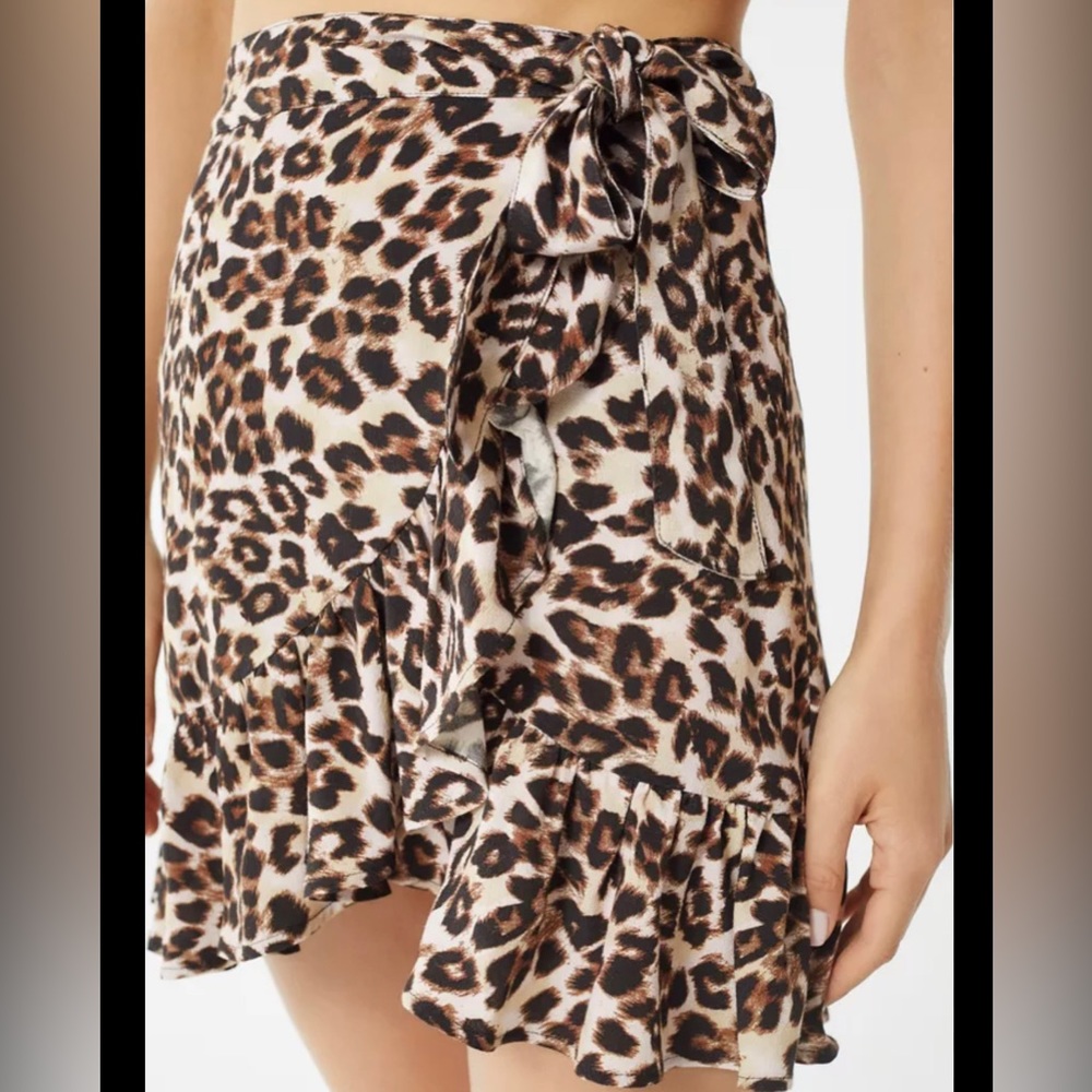 Urban outfitters cheetah wrap skirt - size xsmall
